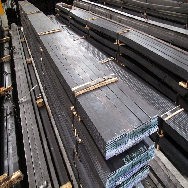 Chinese suppliers offer carbon steel alloys, chrome-plated carbon steel round and flat bars, including C45, AISI 1045, and 4140, chrome-plated carbon steel round and flat bars.