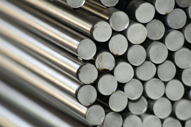 Chinese suppliers offer carbon steel alloys, chrome-plated carbon steel round and flat bars, including C45, AISI 1045, and 4140, chrome-plated carbon steel round and flat bars.