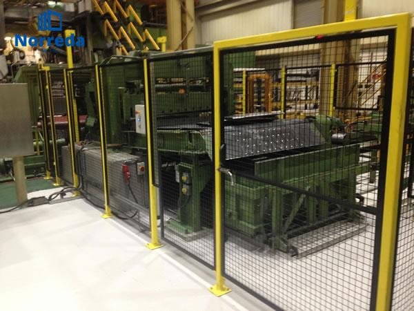 Custom Steel Mesh Systems for Industrial and Commercial Applications